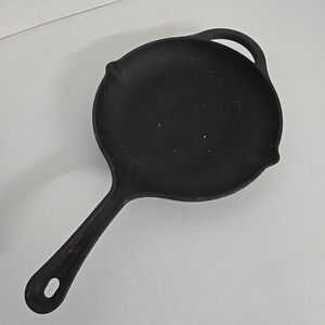 Dash Of That Cast Iron Skillet 10"‎